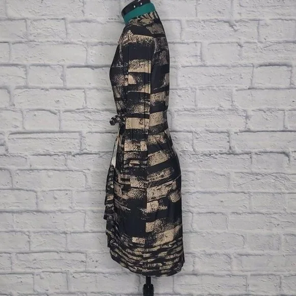 BCBGMAXAZRIA Alberta Womens Brown tan printed full wrap 3/4 sleeve dress Sz XS - Picture 5 of 9